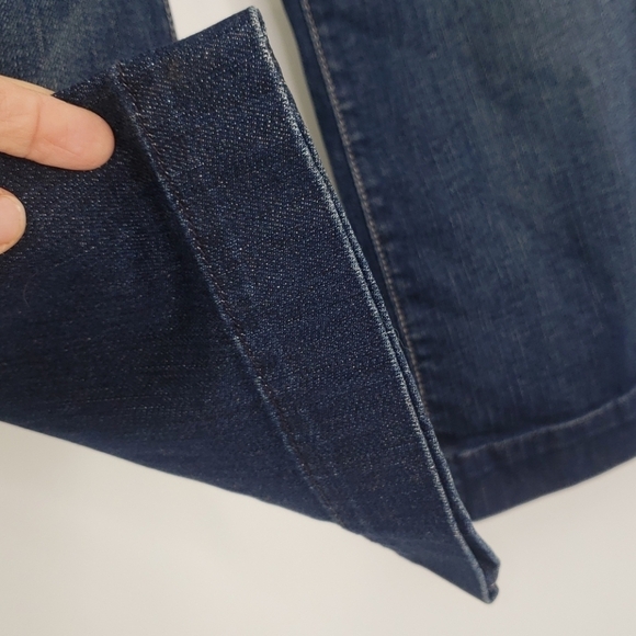 7 For All Mankind Crop Dojo Capri Jeans - Picture 4 of 9